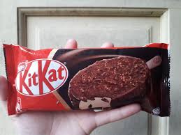 Rawonnya terutama super enak karena kuah yang rasanya sangat khas dan dagingnya empuk. Ice Cream Kit Kat Baru Inani Hazwani
