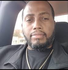 Darryl Nash's Instagram, Twitter & Facebook