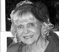 Kari Poe's Instagram, Twitter & Facebook