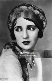 321 Daniels Bebe Photos & High Res Pictures