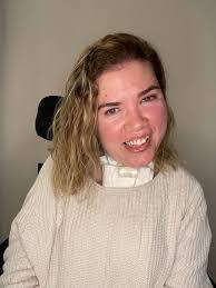 Liz Speight's Instagram, Twitter & Facebook