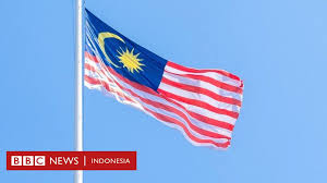 Warna kuning pada bintang bulan sabit dan pita adalah warna kerajaan bagi raja raja malaysia yang melambangkan kedaulatan. Bendera Malaysia Dilaporkan Sebagai Simbol Isis Di Amerika Serikat Bbc News Indonesia