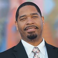 Eric Esteves's Instagram, Twitter & Facebook