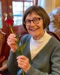 Brent Dobbie of Molson Coors dropped off some celebratory beers for John  yesterday! Thank you to Brent and Molson! John enjoyed the well deserved  drink. Link to donate is here:  https://www.canadahelps.org/en/pages/john-hillman-101-laps-for-101000/