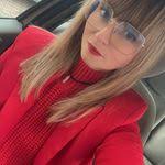 Mary Daidone's Instagram, Twitter & Facebook