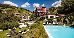Great for all abilities, apres ski and the snow, with skiing on 176km of pistes up to 2,518m altitude. Boutique Fashion Hotel Maciaconi Selva Val Gardena Dolomites