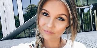 Auf dagi bee's hochzeit am vergangenen wochenende kamen brautpaar und gäste in weiß. Dagi Bee Nach Hochzeit Youtuberin Richtet Emotionale Worte An Ihren Mann Eugen Mopo De