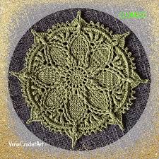 It can be made with or without a wrist strap and has one focus fabric on the exterior with a faux leather/vinyl bottom. Ravelry Clematis Mini Pattern By Ramalakshmi Pasumarthy