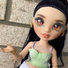 I ruined the two sets of eyes I had from Ainsley, so I ended up making new  ones from resin and setting them in place with clay. What other ways do  people