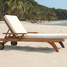 15 transats et chaises longues pour farnienter tout l ete transat lit de soleil transat piscine