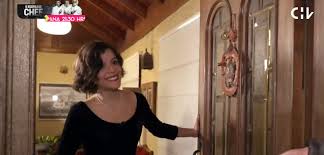 Subí al metro y en el rosario tomé un camión a. Alvaro Morales Presento A Su Hija En La Divina Comida Tiene 23 Anos Y Estudia Cine Tv Y Espectaculo Biobiochile