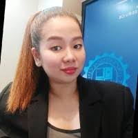 Maria Comia's Instagram, Twitter & Facebook