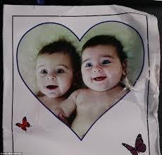 5 lainey and levi twins. Mourners Arrive In Kellyville To Remember Manago Twins Who Drowned In Pool Daily Mail Online