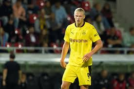 Borussia dortmund gmbh is fully owned by the sports club, borussia dortmund e.v. As Bayern Munich Watches Close By One Pundit Asks Chelsea To Push For Borussia Dortmund S Erling Haaland Bavarian Football Works