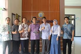 Studi Banding Cbt Sd Al Falah Assalam Sman Mojoagung