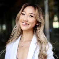 Carissa Crum's Instagram, Twitter & Facebook