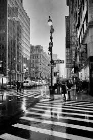 ❤ get the best black and white hd wallpaper on wallpaperset. West 32nd Street Looking South On Broadway In The Rain Schwarzweiss Hintergrund Strassenfotografie Stadtlandschaft