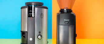 This compact coffee grinder offers 40 different grind settings and will fit. Ready Set Grind Comparison Of Baratza Encore And Wilfa Svart Grinders Blog Coffeedesk Pl