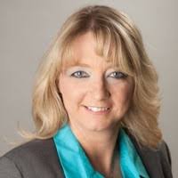 Diane Moffat's Instagram, Twitter & Facebook