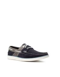 Irradiando a partes iguales un toque desenfadado y un punto muy chic, los náuticos han conquistado los armarios de caballeros en todo el mundo, quienes no pueden no resistirse a su comodidad sofisticada. Nautico Sport Zapatos Hombre Zara Colombia Boat Shoes Mens Mens Fashion Shoes Stylish Shoes