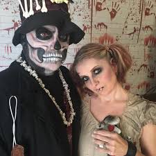Um mit den kindern für diesen zweck ein möglichst unheimliches halloween kostüm zu schaffen, ist die fantasie gefordert. Diy Witch Doctor Costume Maskerix Com Halloween Kostum Selber Machen Kostume Selber Machen Priester Kostum