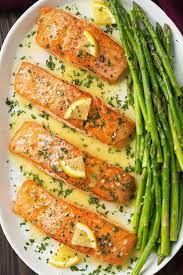 This Salmon With Garlic Lemon Butter Sauce Is Dinner Goals Seared Salmon Recipes Salmon Dishes Recipes