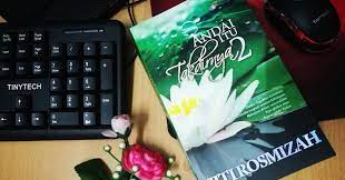 Fitri bekeras untuk mengahwini fatiha hingga sanggup dibuang keluarga.walaupun telah memiliki cahaya. Review Novel Andai Itu Takdirnya 2 Blog Lea Azleeya
