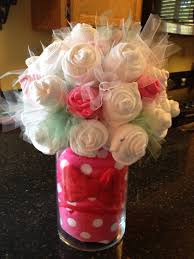 Pin By Rebecca Boehme On Crafts Baby Shower Souvenirs Baby Bouquet Washcloth Bouquet
