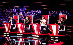 Koen wauters is de enige coach die al die seizoenen ook van de partij is. Kijkers Ergeren Zich Blauw Aan The Voice Coach Wat Een Irritante Verschijning Nieuws365