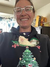 Vickie Waite's Instagram, Twitter & Facebook