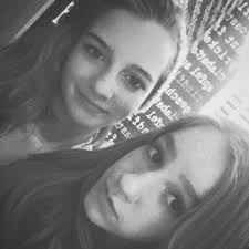 Michelle Eichhorn (@MichelleSchelli)