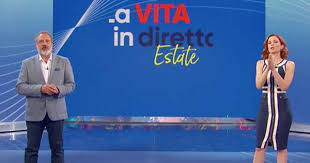 Pagina ufficiale de la vita in diretta estate: La Vita In Diretta Estate Piovono Critiche Sulla Formula Targata Masi Delogu