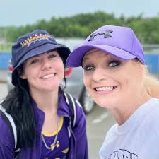 Michelle Sitton's Instagram, Twitter & Facebook