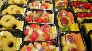 Gefahrliche Keime In Fertigem Obstsalat Entdeckt Obstsalat Essen Und Trinken Essen