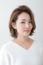 髪型だけで究極小顔 人気の n エヌドット でつくるちょこっとパーマ トリートメントならスタイリングも超楽ちん domani 髪型 ヘアスタイリング 前髪なし ボブ
