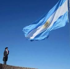 El año pasado esperábamos celebrar el bicentenario con las el presidente @alferdez en el acto por el día de la bandera. Banderas De Argentina Y De Todo El Mundo 3 De Junio Dia De La Bandera Argentina