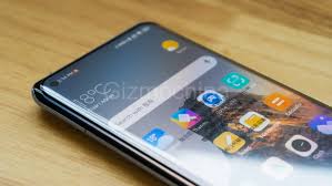 Xiaomi 12 Pro, Display im Vergleich zu ...