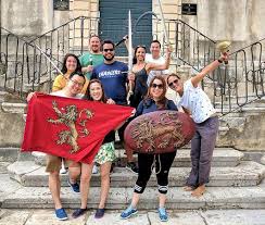 The game of thrones walk had 12 people on it from several countries and our guide was dora from the game of thrones tour (red umbrellas). Game Of Thrones Dubrovnik Tours Aktuelle 2021 Lohnt Es Sich Mit Fotos