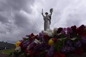 До конца года остаётся 237 дней. V Ukraine Otmechayut 8 Maya Chto Eto Za Den I Kak Otmechat Den Pamyati Delovoj Novostnoj Sajt Delo Ukraina