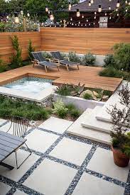 Come Arredare Un Giardino Piccolo Soluzioni Salvaspazio Per L Area Verde Arredamento Giardino Piccolo Pavimento Esterno Giardino