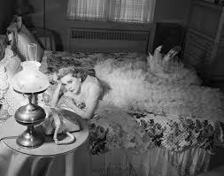Instead, the bedroom looks beautiful and adorable with the accessories. 10 Vintage Bedroom Accessories We Want To Bring Back Antique Bedroom Ideas We Love
