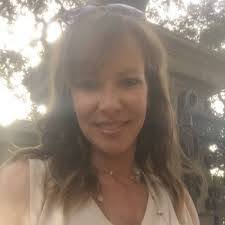 Geri Cummings's Instagram, Twitter & Facebook