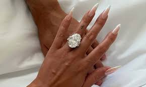 Lộ thời điểm Ronaldo làm đám cưới với Georgina sau màn cầu hôn bằng nhẫn  kim cương 130 tỷ gây choáng