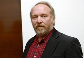 Onko oikeasti niin, että poliisi ei poista kaupungin pääkatua tukkivia mielenosoittajia vaan turvaa näiden leiriytymisen keskelle tietä? Halla Aho Ksml Lle Mahdollinen Ahdistelutuomio Ei Automaattisesti Este Hakkaraisen Vaaliehdokkuudelle Uutiset Turun Sanomat