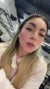 Elizabeth (@elizabethdperez)