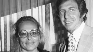 Regissören Steven Hilliard Stern död