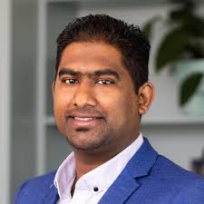 Creating extent of individual risk-taking behaviour variable in STATA?