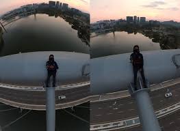 Viral lelaki panjat kren di ipoh kalau sebelum ni berlaku di mercu tanda ipoh. Pernah Panjat Signboard Ipoh 5 Kali Masuk Lokap Apa Sebenarnya Pemuda Ni Nak Tunjuk Kepada Masyarakat Mak Ayah Mana Tak Sayang Anak Viral Mstar
