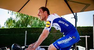 Met een tijd van 4 minuten en 24 seconden brak declercq op de. A Week In The Life Of Tim Declercq Deceuninck Quick Step Cycling Team