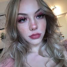 Abigail Singleton (@parousiabeauty) • Instagram photos and videos